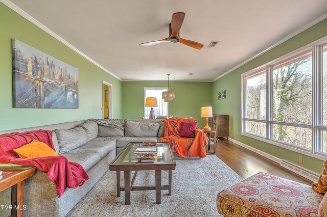 4534 Brookridge Drive, Kingsport, TN 37664