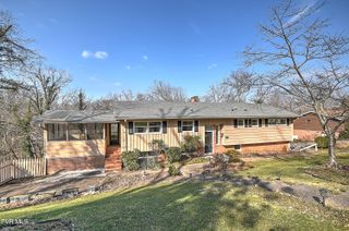 4534 Brookridge Drive, Kingsport, TN 37664