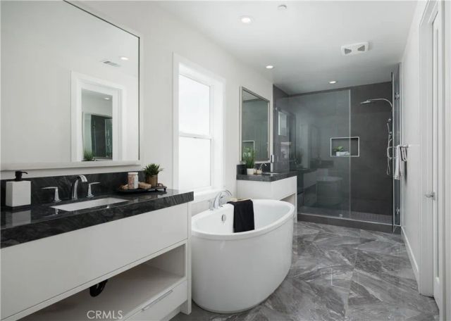 101 Mulberry, Lake Forest, CA 92630