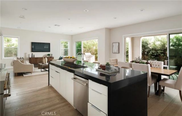 101 Mulberry, Lake Forest, CA 92630
