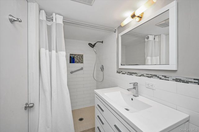 136-54 71st Road, Kew Garden Hills, NY 11367