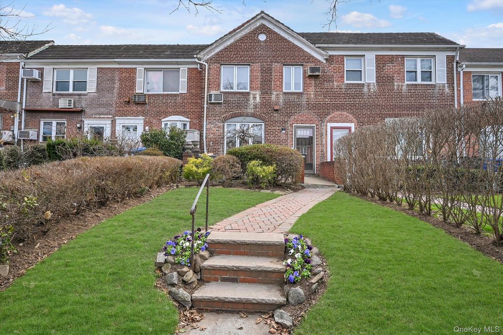 136-54 71st Road, Kew Garden Hills, NY 11367