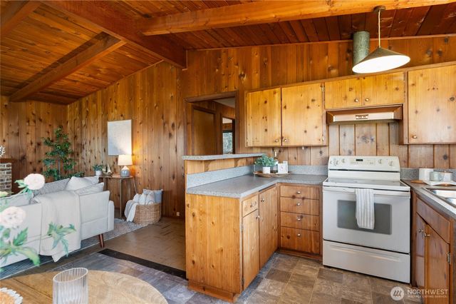 14870 E State Route 106, Belfair, WA 98528