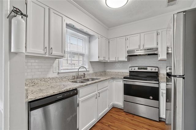 228 Chads Ford Way, Roswell, GA 30076