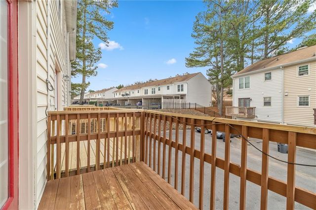 228 Chads Ford Way, Roswell, GA 30076