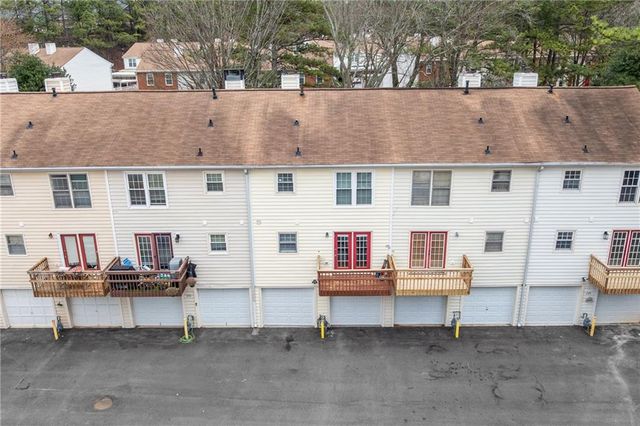 228 Chads Ford Way, Roswell, GA 30076