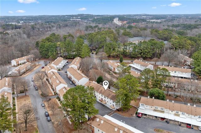 228 Chads Ford Way, Roswell, GA 30076