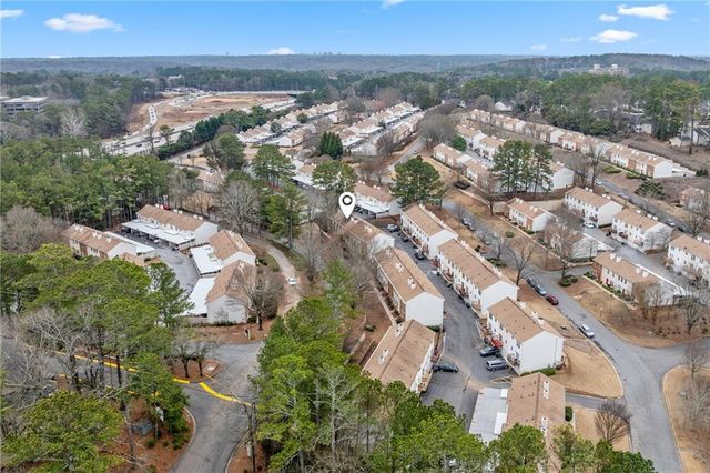 228 Chads Ford Way, Roswell, GA 30076