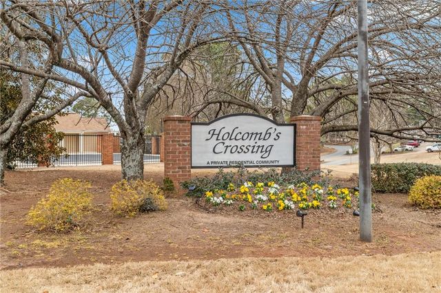 228 Chads Ford Way, Roswell, GA 30076