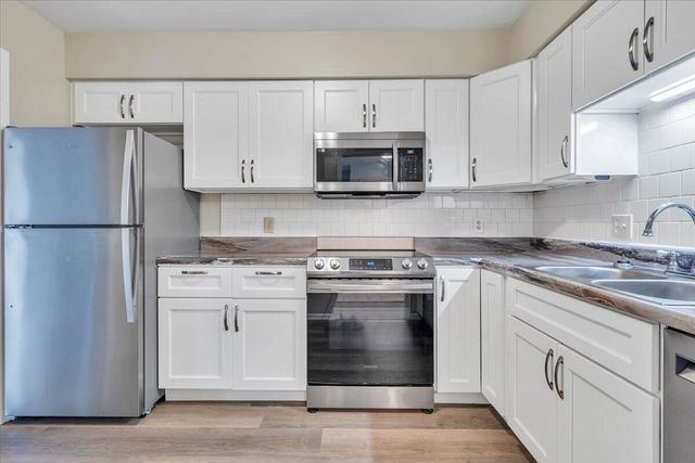 7192 Red Cedar CIR, Roanoke, VA 24019