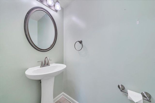 7192 Red Cedar CIR, Roanoke, VA 24019