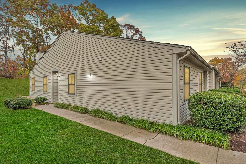 7192 Red Cedar CIR, Roanoke, VA 24019