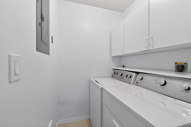 9110 SW 22nd Ct D-4, Fort Lauderdale, FL 33324