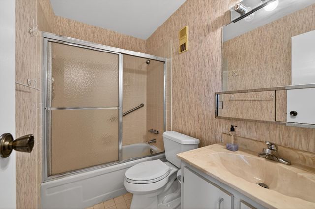 9110 SW 22nd Ct D-4, Fort Lauderdale, FL 33324