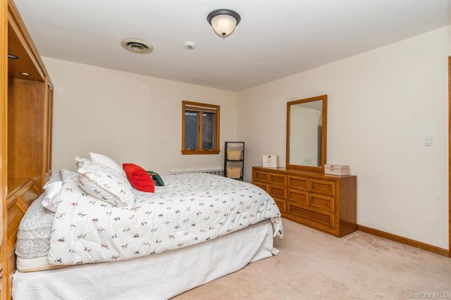 51 Edgewood Drive, New Hyde Park, NY 11040