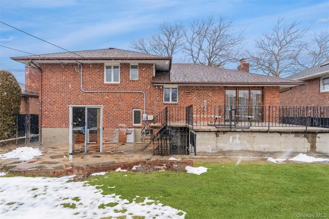 51 Edgewood Drive, New Hyde Park, NY 11040