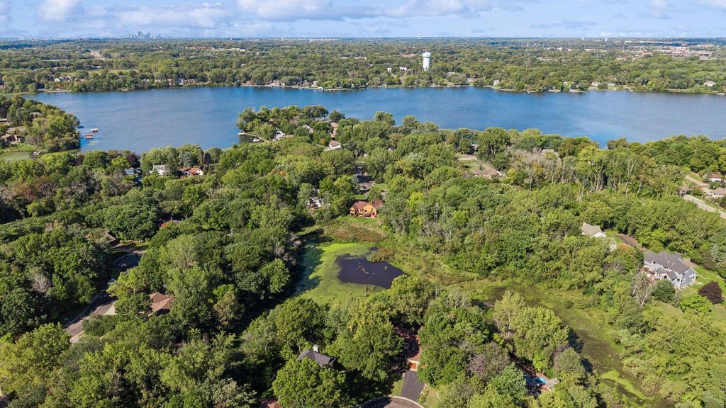 854 Palm Court, Maplewood, MN 55109 — photo 2