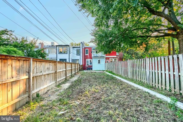 4021 ILLINOIS AVE NW, Washington, DC 20011