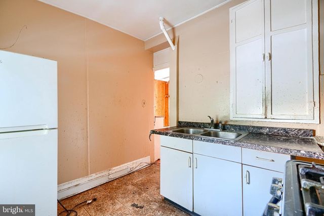 4021 ILLINOIS AVE NW, Washington, DC 20011