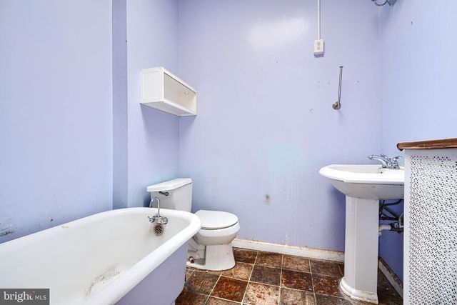 4021 ILLINOIS AVE NW, Washington, DC 20011