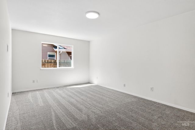 6730 N Waterlilly Way, Boise, ID 83714