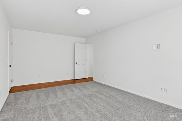 6730 N Waterlilly Way, Boise, ID 83714