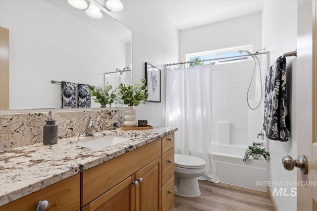 1183 N Buffalo Way, Middleton, ID 83644