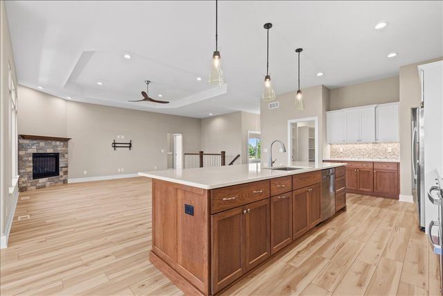 N83W27815 Cress-Brook COURT, Hartland, WI 53029