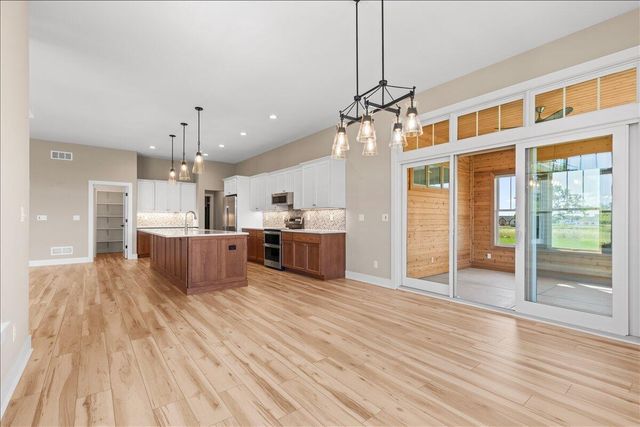 N83W27815 Cress-Brook COURT, Hartland, WI 53029