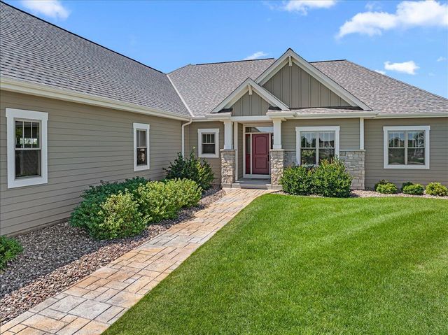 N83W27815 Cress-Brook COURT, Hartland, WI 53029