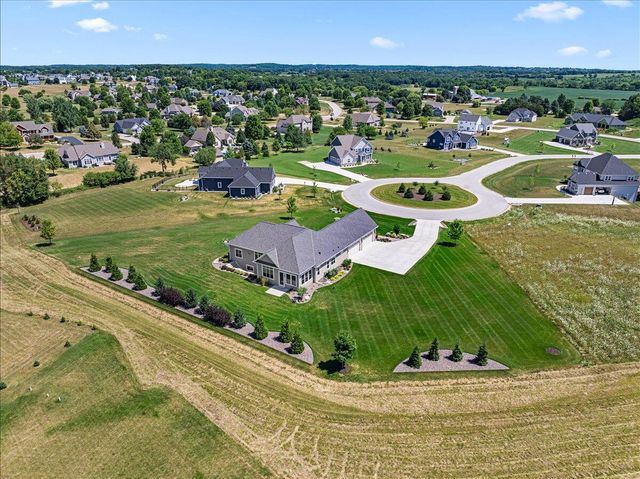 N83W27815 Cress-Brook COURT, Hartland, WI 53029