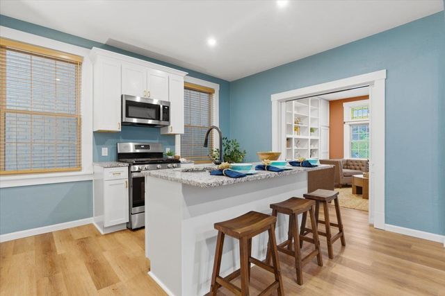 1133 Hillsdale AVENUE, Dormont, PA 15216