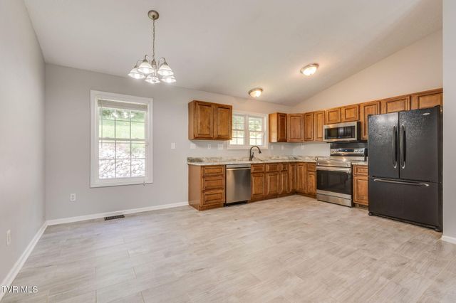108 Plymouth Hill, Greeneville, TN 37743