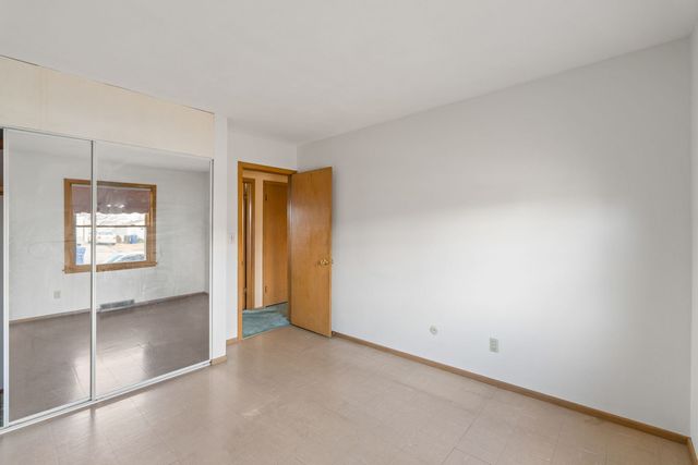 2827 W 13th Street, Davenport, IA 52804