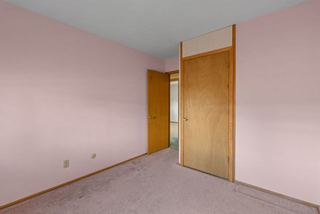 2827 W 13th Street, Davenport, IA 52804