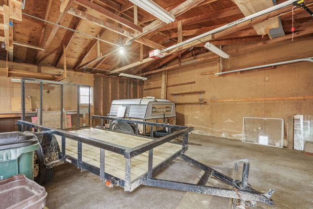 2827 W 13th Street, Davenport, IA 52804