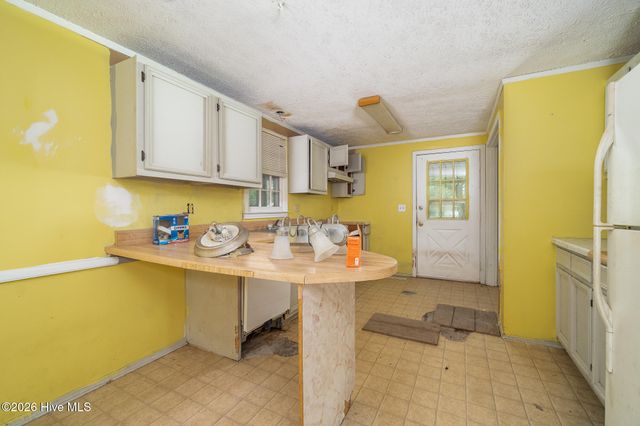 130 Holiday Lane, Oriental, NC 28571