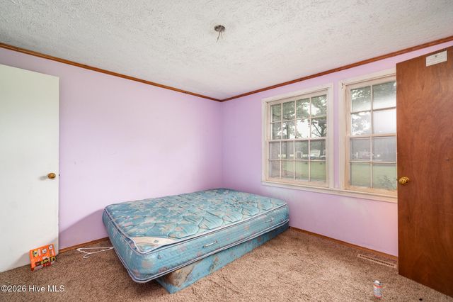 130 Holiday Lane, Oriental, NC 28571