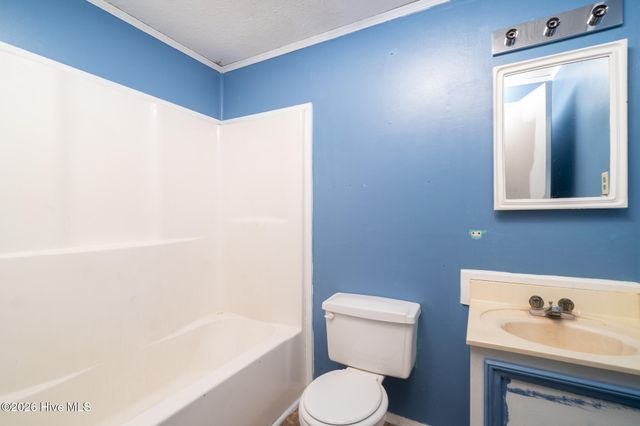 130 Holiday Lane, Oriental, NC 28571