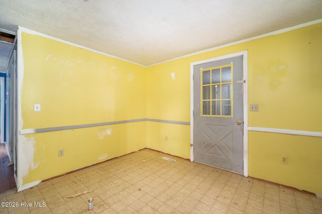 130 Holiday Lane, Oriental, NC 28571