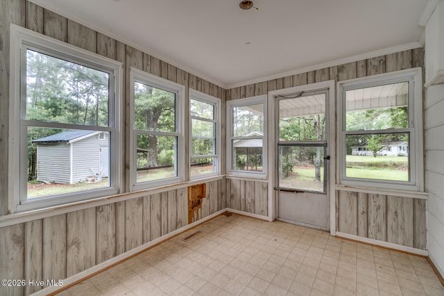 130 Holiday Lane, Oriental, NC 28571