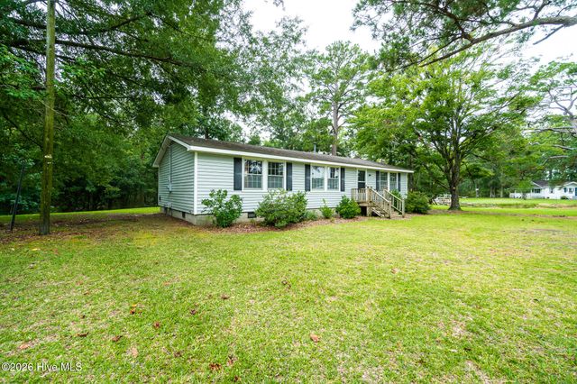 130 Holiday Lane, Oriental, NC 28571