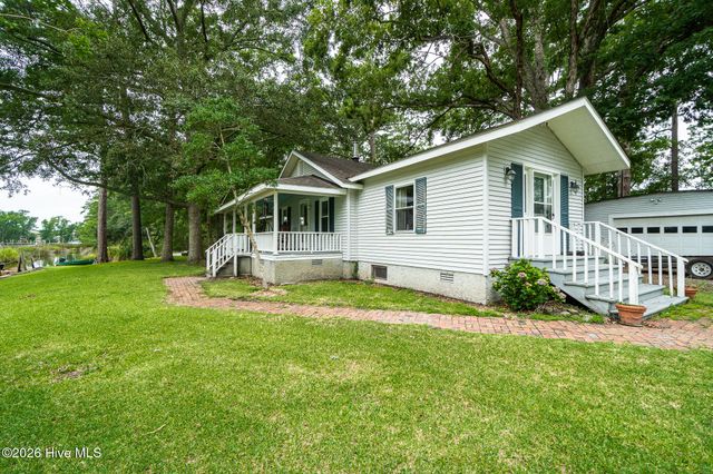 130 Holiday Lane, Oriental, NC 28571