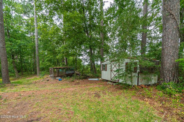 130 Holiday Lane, Oriental, NC 28571