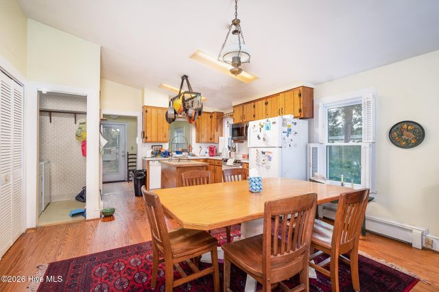 130 Holiday Lane, Oriental, NC 28571