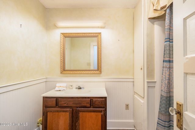 130 Holiday Lane, Oriental, NC 28571