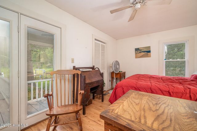 130 Holiday Lane, Oriental, NC 28571