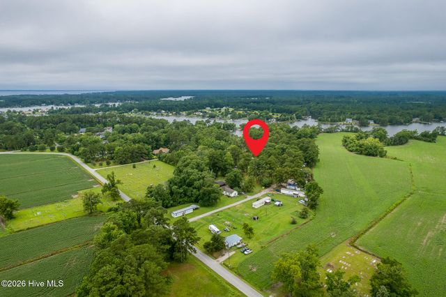 130 Holiday Lane, Oriental, NC 28571