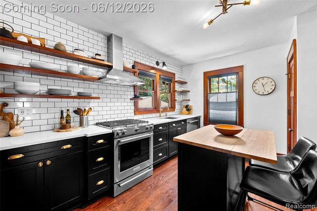 728 N Washington Avenue, Royal Oak, MI 48067