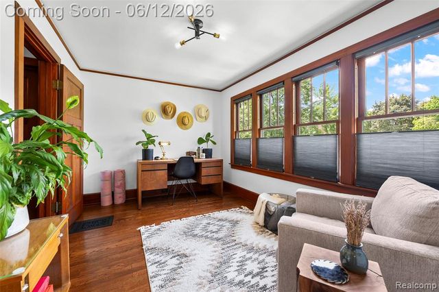728 N Washington Avenue, Royal Oak, MI 48067